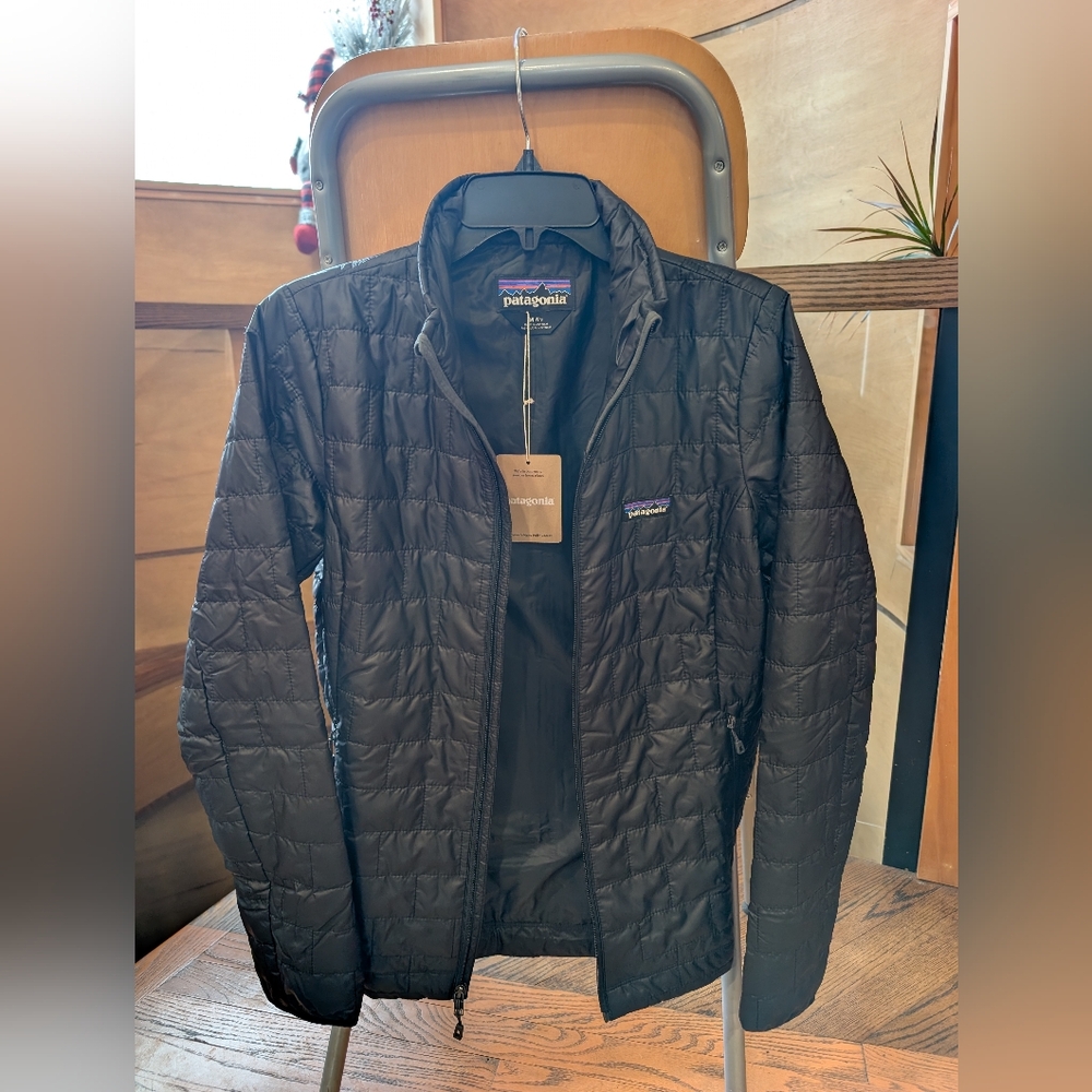 NWT Women's Nano Puff® Jacket, Black, Medium